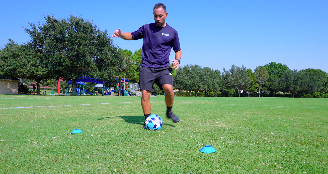 How to improve your ball control and first touch with 4 easy soccer drills