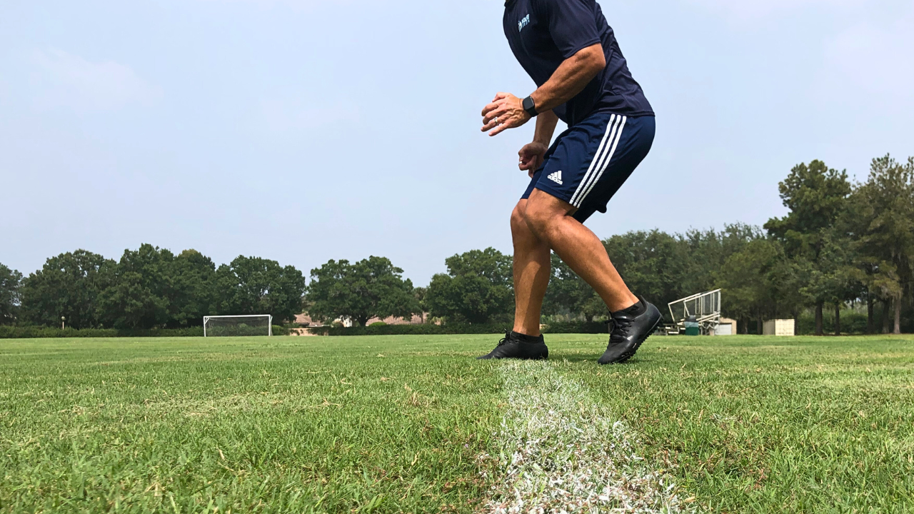 Get Fast Feet in Soccer with these 8 fast footwork drills